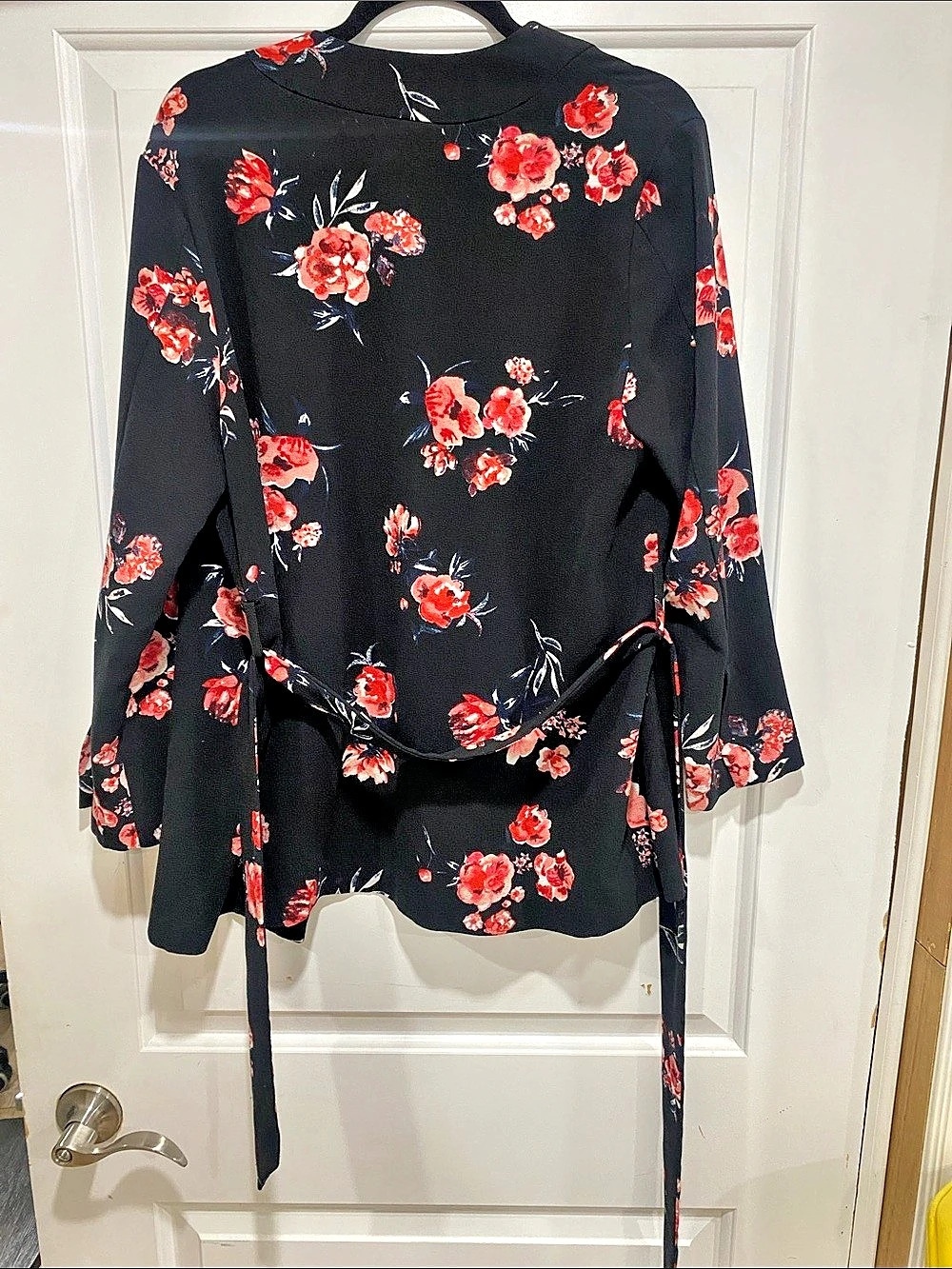 H&M Floral Tie-Front Blazer in Black & Red Size Medium - Picture 5 of 5